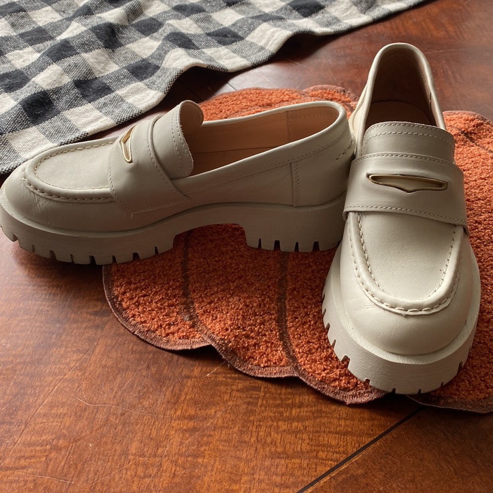 Steve Madden Lawrence bone white loafers size 7